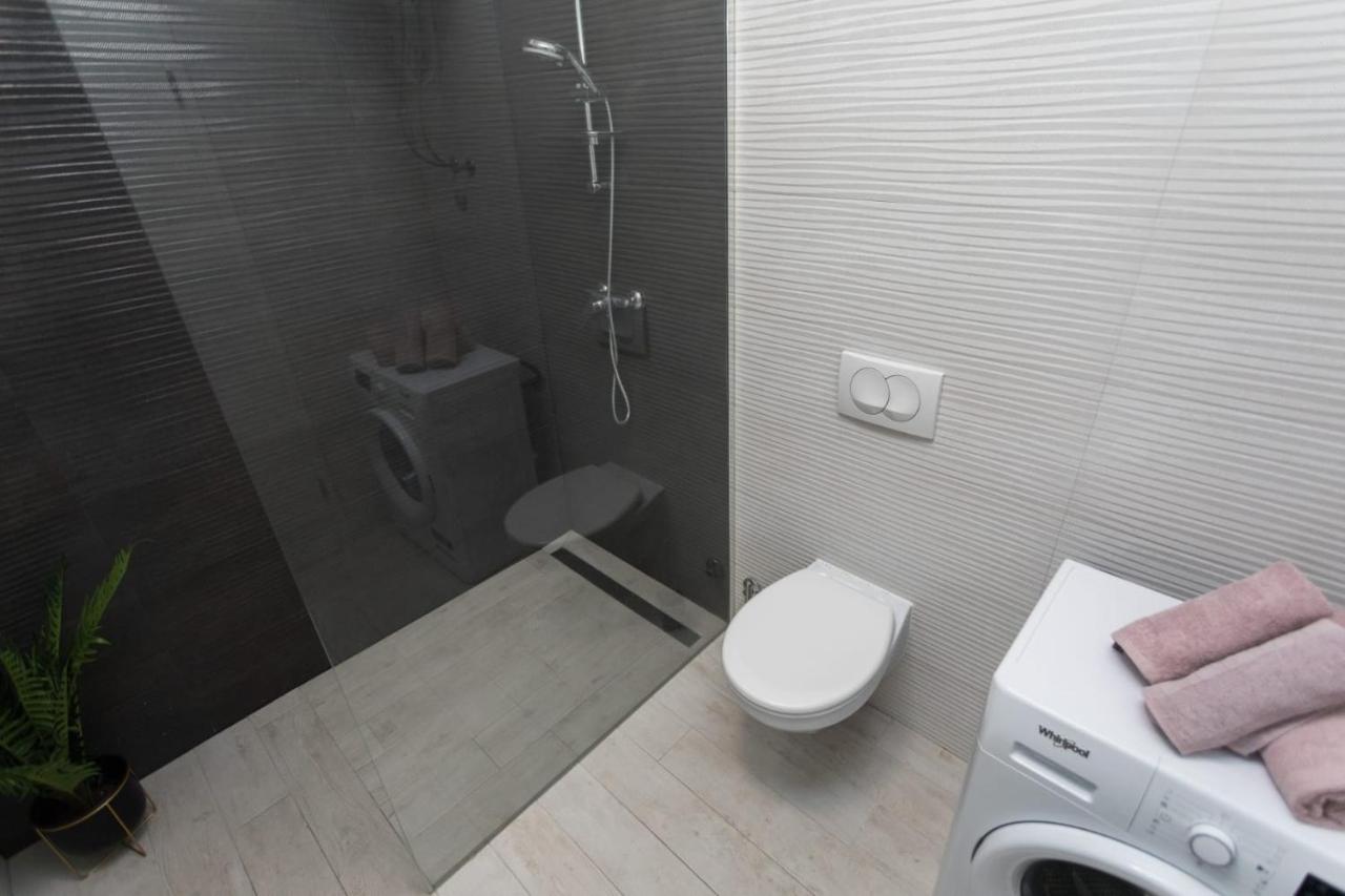 Bloom Apartment สปลิท ภายนอก รูปภาพ