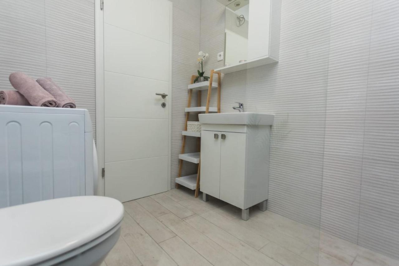 Bloom Apartment สปลิท ภายนอก รูปภาพ