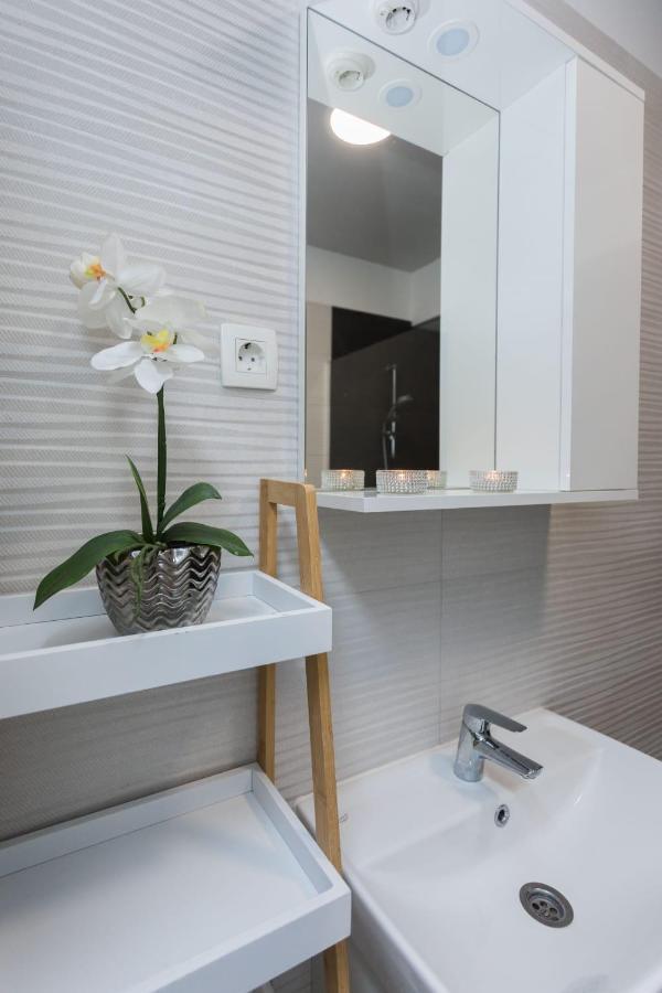 Bloom Apartment สปลิท ภายนอก รูปภาพ