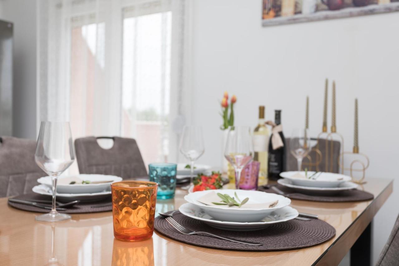 Bloom Apartment สปลิท ภายนอก รูปภาพ