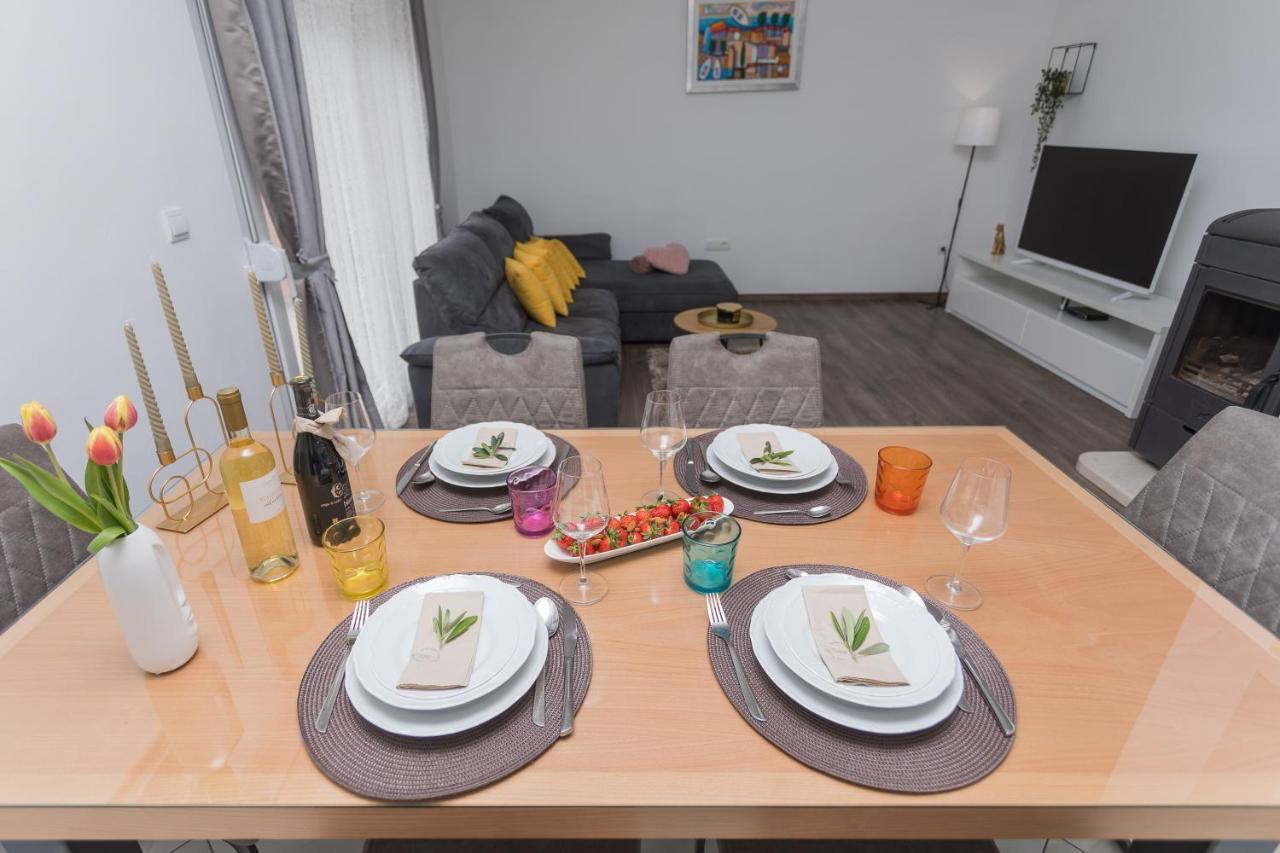 Bloom Apartment สปลิท ภายนอก รูปภาพ
