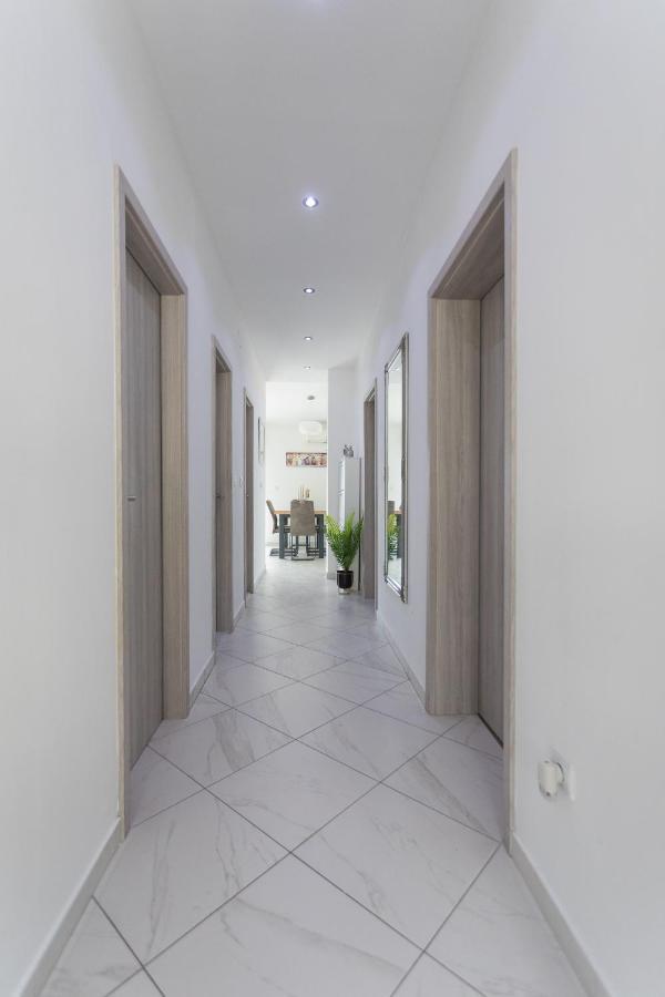 Bloom Apartment สปลิท ภายนอก รูปภาพ